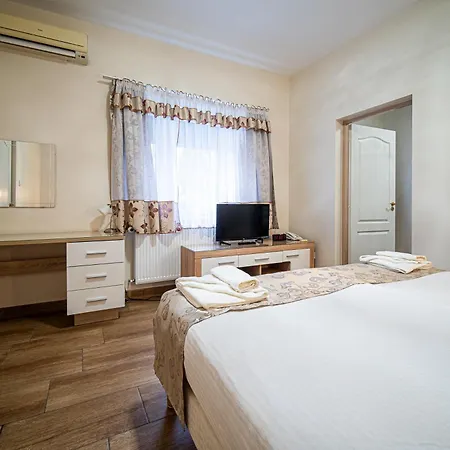 Zenubia Hotel 3*