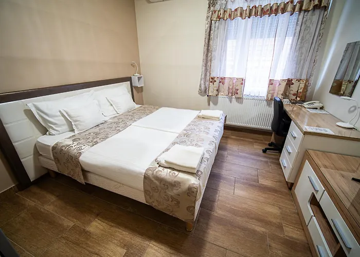 Zenubia 3* Hajduszoboszlo