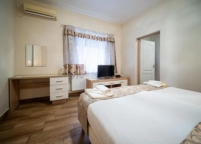 Zenubia Hotel 3*