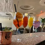 Zenubia Hotel 3*