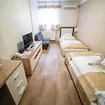 Zenubia Hotell 3*