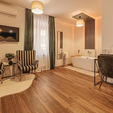 Zenubia Hotel 3*